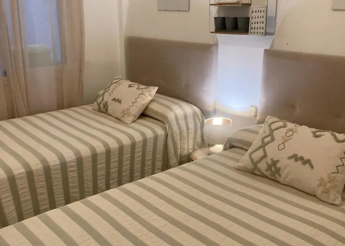 Holidays Апартаменты *