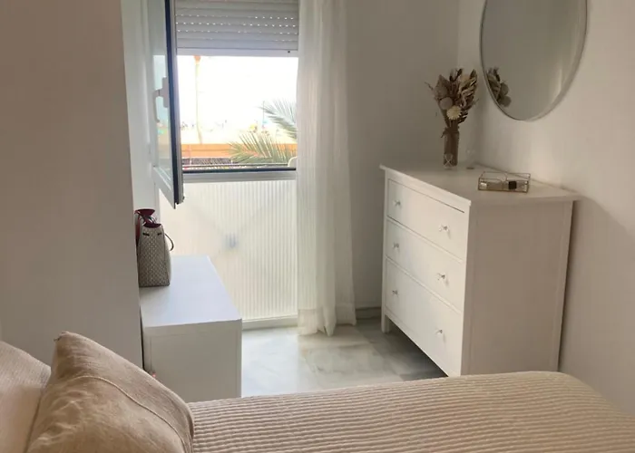 Holidays 埃斯特波纳